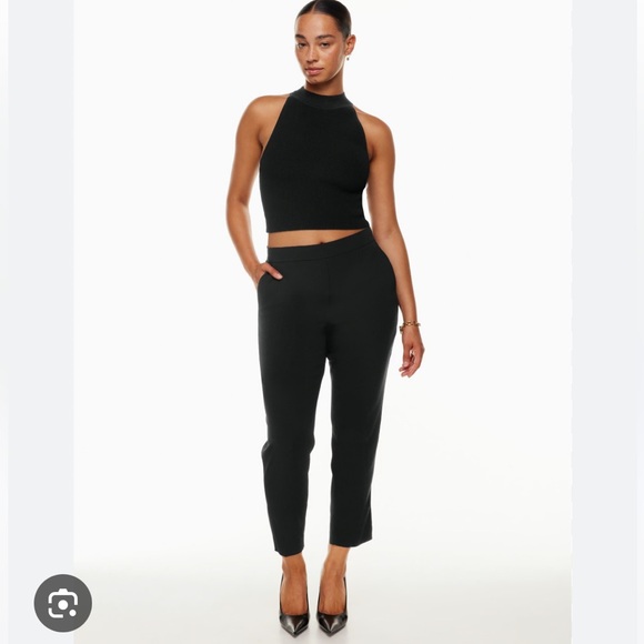 ARITZIA BABATON Conan Cropped Pant
Cropped crepe trousers black workwear 4 - Picture 2 of 12